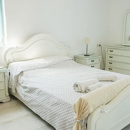 Yannis Maria Apartment