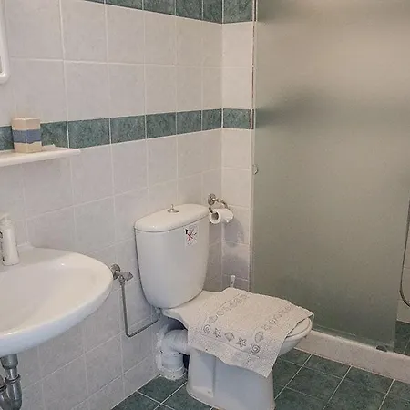 Yannis Maria Apartment *